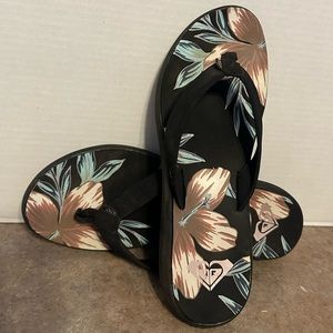 Roxy flip flops, sz 9